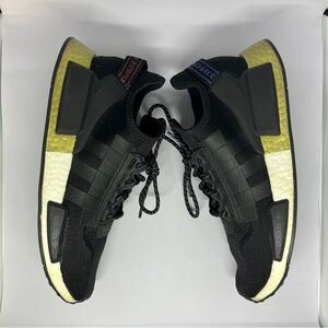 Adidas Men's Black and Yellow Sneakers